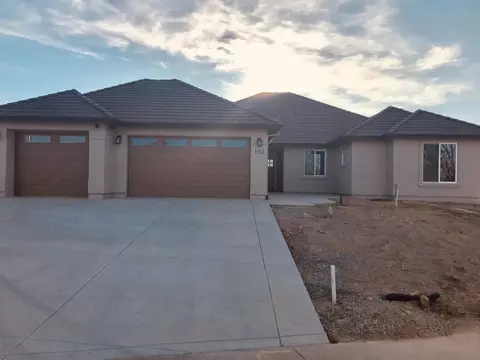 2660 Lake Redding Dr, Redding, CA 96003 photo 4