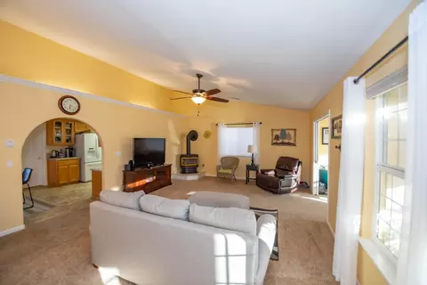 343 Franciscan Trl, Redding, CA 96003 photo 6