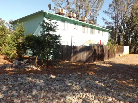 1553 Bramble Pl, Redding, CA 96002 photo 2