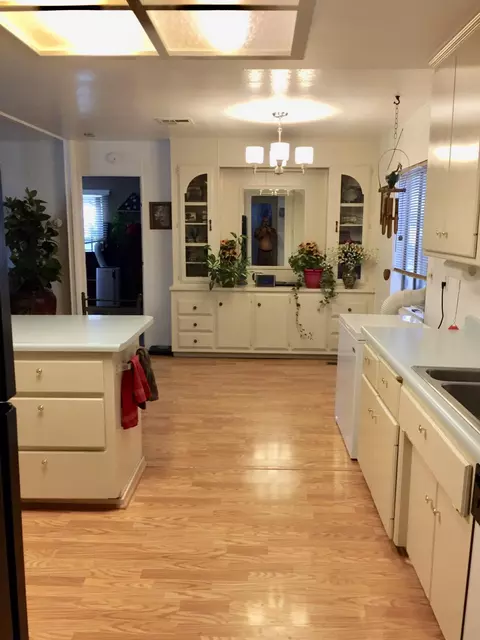 1148 Yogi Ct, Redding, CA 96003 photo 9