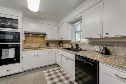 1098 Lorraine Dr, Redding, CA 96002 photo 11