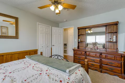 1098 Lorraine Dr, Redding, CA 96002 photo 18