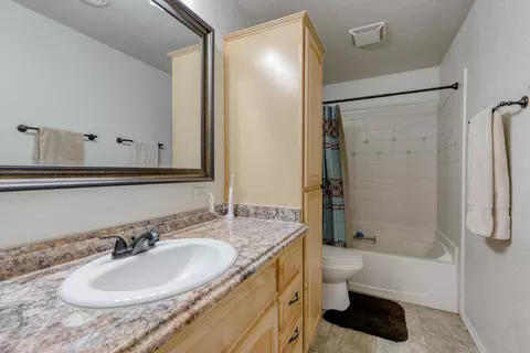 1098 Lorraine Dr, Redding, CA 96002 photo 16