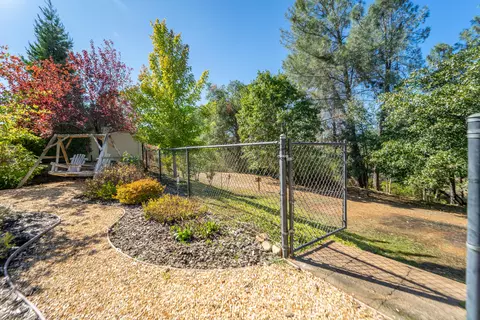 437 Spire Point Dr, Redding, CA 96003 photo 23