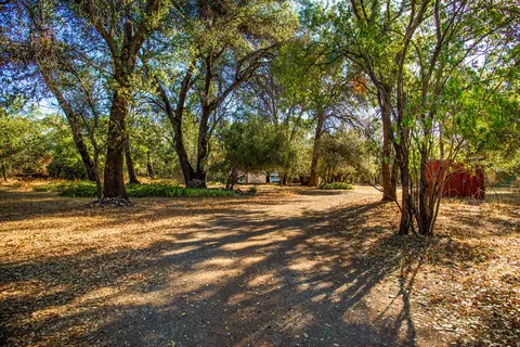 6699 Airport Rd, Redding, CA 96002 photo 3