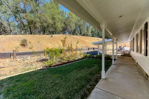 13554 Old Oregon Trl, Redding, CA 96003 photo 5