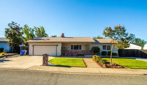 3245 Winding Way, Redding, CA 96001 photo 1