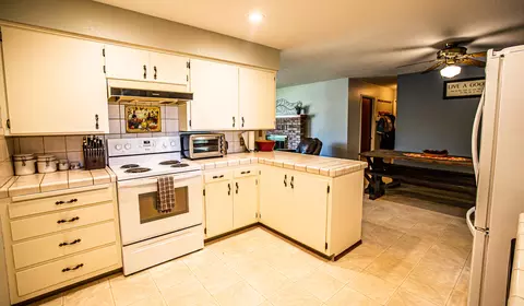 3245 Winding Way, Redding, CA 96001 photo 11