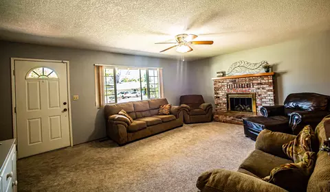 3245 Winding Way, Redding, CA 96001 photo 4