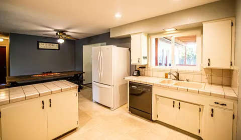 3245 Winding Way, Redding, CA 96001 photo 10