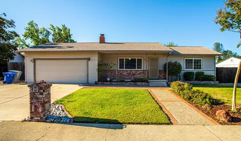 3245 Winding Way, Redding, CA 96001 photo 2