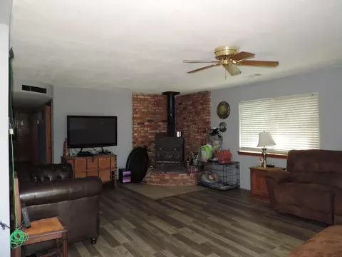 21729 1st St, Burney, CA 96013 photo 4