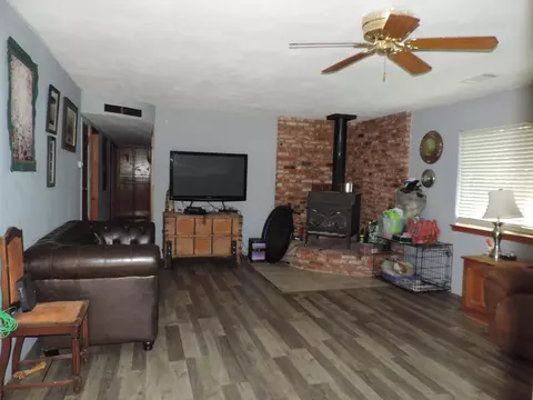 21729 1st St, Burney, CA 96013 photo 5