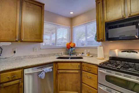 3683 Magnums Way, Redding, CA 96003 photo 23