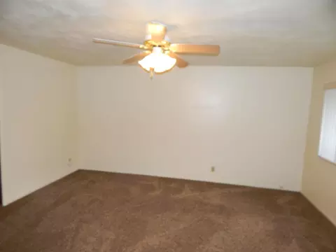 2391 Corona St, Redding, CA 96002 photo 9