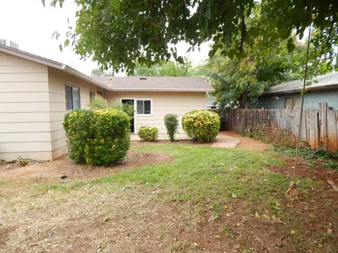 2391 Corona St, Redding, CA 96002 photo 42