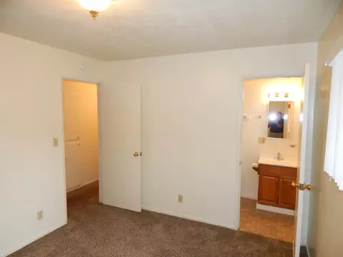 2391 Corona St, Redding, CA 96002 photo 29