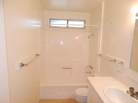 2391 Corona St, Redding, CA 96002 photo 16