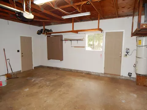 2391 Corona St, Redding, CA 96002 photo 36
