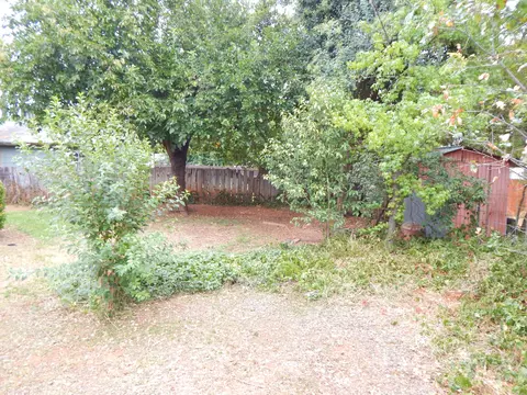 2391 Corona St, Redding, CA 96002 photo 46