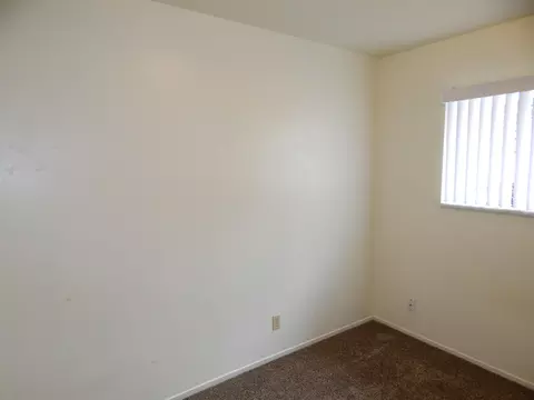 2391 Corona St, Redding, CA 96002 photo 18