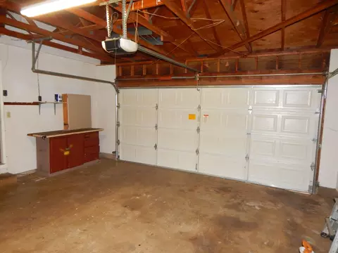 2391 Corona St, Redding, CA 96002 photo 34