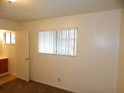2391 Corona St, Redding, CA 96002 photo 28