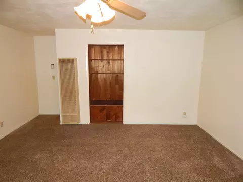 2391 Corona St, Redding, CA 96002 photo 5