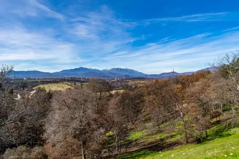 1042 River Ridge Dr, Redding, CA 96003 photo 34