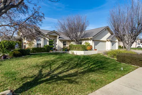 1042 River Ridge Dr, Redding, CA 96003 photo 3