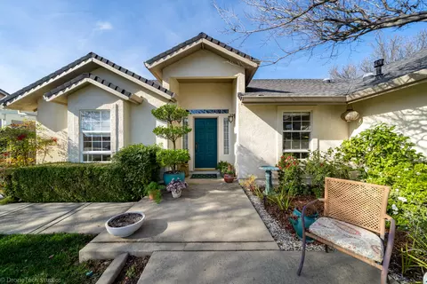 1042 River Ridge Dr, Redding, CA 96003 photo 4