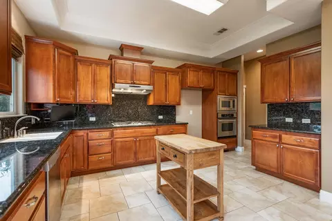 4543 Nantucket Dr, Redding, CA 96001 photo 4