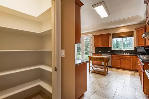 4543 Nantucket Dr, Redding, CA 96001 photo 5