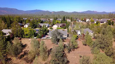 3323 Landmark Ct, Redding, CA 96003 photo 40