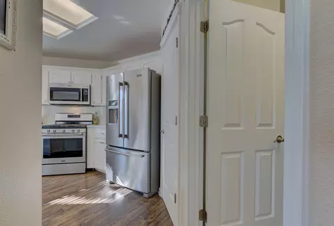 3323 Landmark Ct, Redding, CA 96003 photo 12