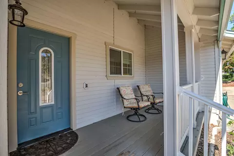 970 Willow Brook Ln, Redding, CA 96003 photo 4