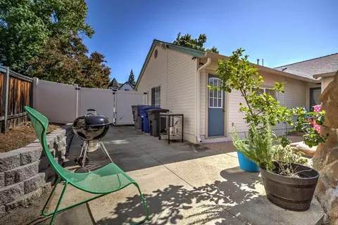 970 Willow Brook Ln, Redding, CA 96003 photo 25
