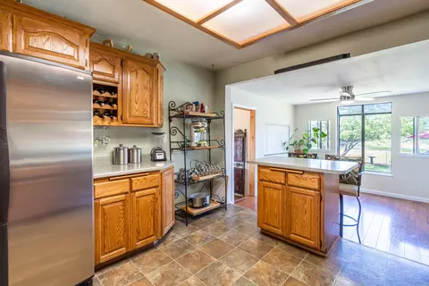 16611 Palm Ave, Anderson, CA 96007 photo 6