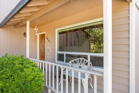 2065 Kildare, Redding, CA 96001 photo 3