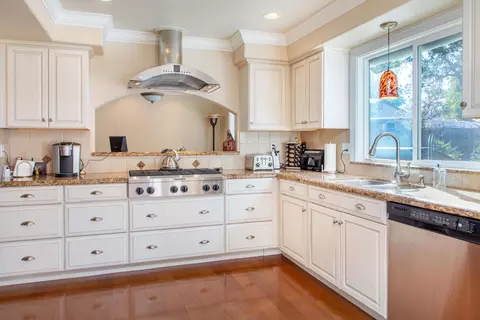 2065 Kildare, Redding, CA 96001 photo 13