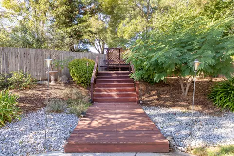 2065 Kildare, Redding, CA 96001 photo 36