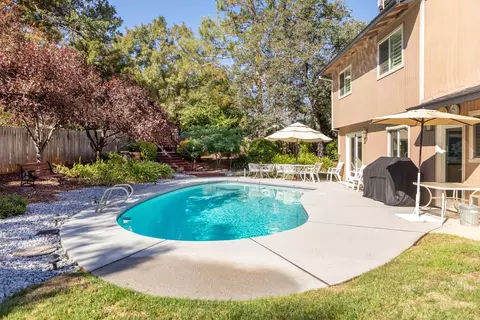 2065 Kildare, Redding, CA 96001 photo 32