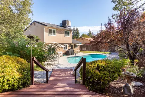 2065 Kildare, Redding, CA 96001 photo 39