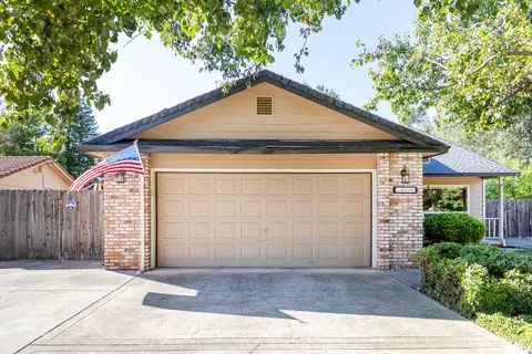 2065 Kildare, Redding, CA 96001 photo 4