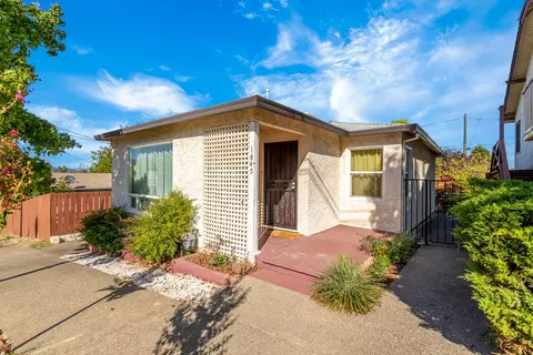 1845 Willis St, Redding, CA 96001 photo 2