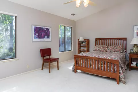 3675 Wasatch Dr, Redding, CA 96001 photo 5