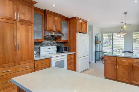 3675 Wasatch Dr, Redding, CA 96001 photo 3