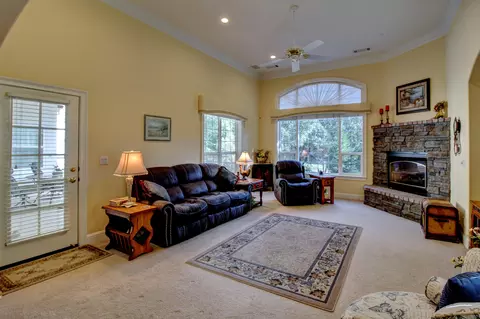 13487 Tierra Heights Rd, Redding, CA 96003 photo 11