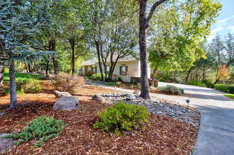 13487 Tierra Heights Rd, Redding, CA 96003 photo 28