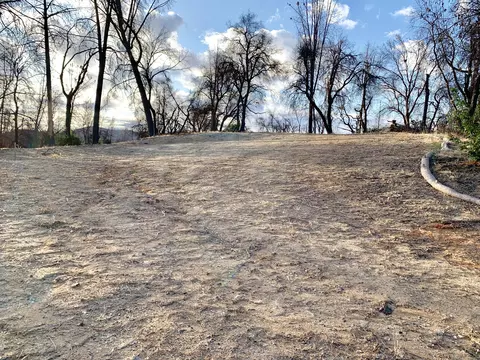 10031 Victoria Dr, Redding, CA 96001 photo 3